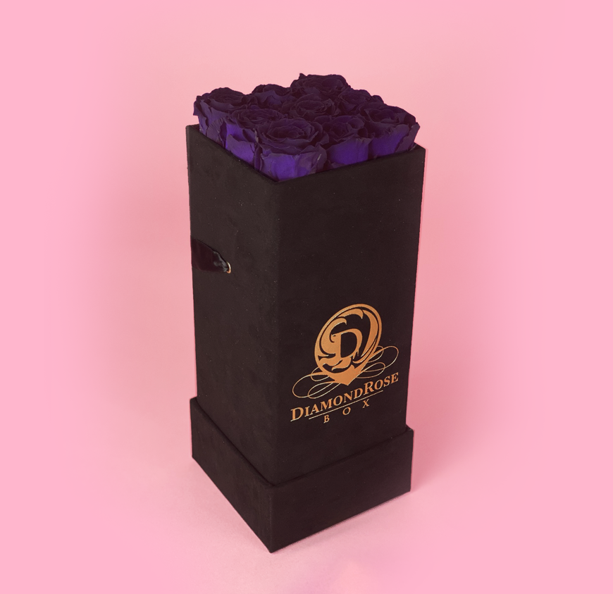 The Nine Carat Roses In a Velvet Box - Image 14