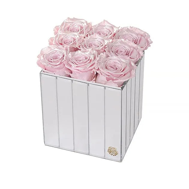 Lexington 9 Forever Roses Gift Box - Image 28