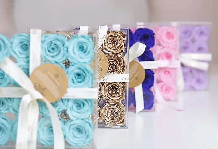 Madison Sixteen Rose Gift Box - Image 6