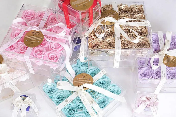 Madison Sixteen Rose Gift Box - Image 5